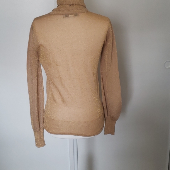 Blouse - Picture 2 of 4